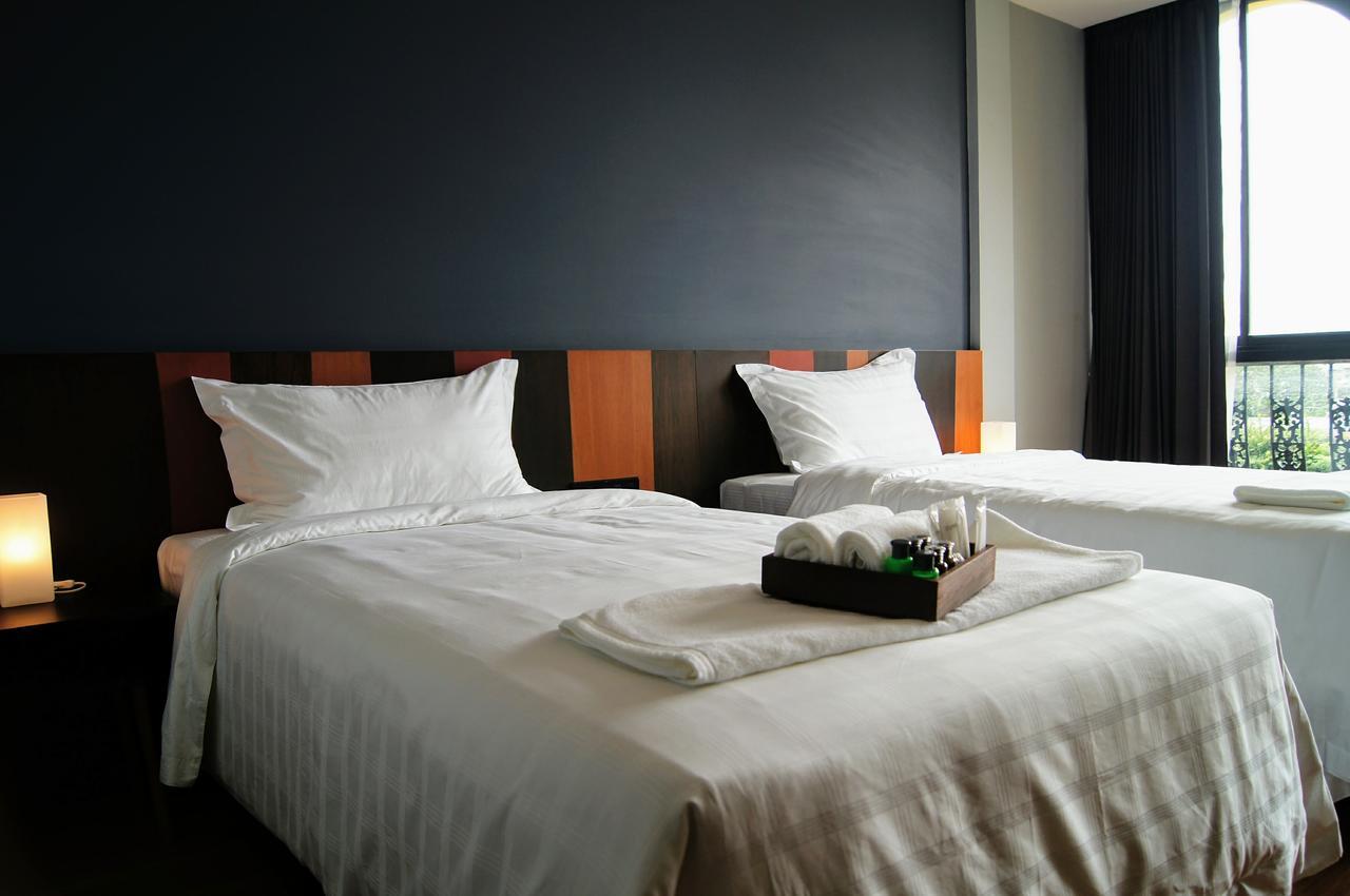 Zleepmotion Bangkok Hostel Exterior photo